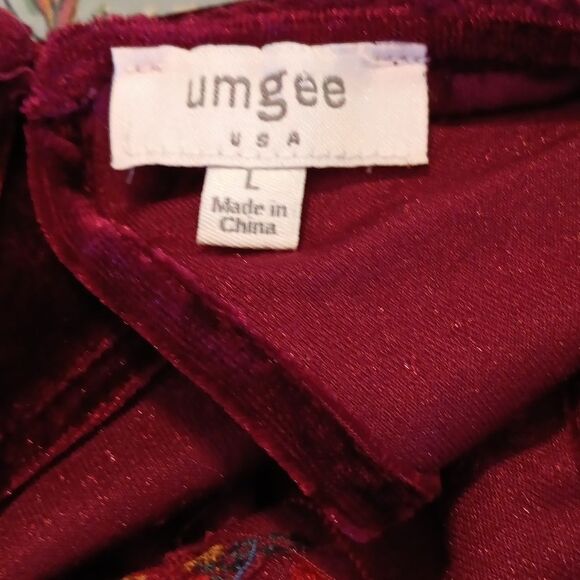 Umgee Cabernet Velvet Dress with Floral Embroidery.Native Inspired.Peasant Shape - Picture 2 of 12